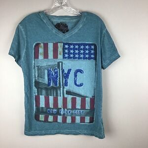 🌺3 FOR $20🌺 - NYC New York Vintage wash T Shirt blue small